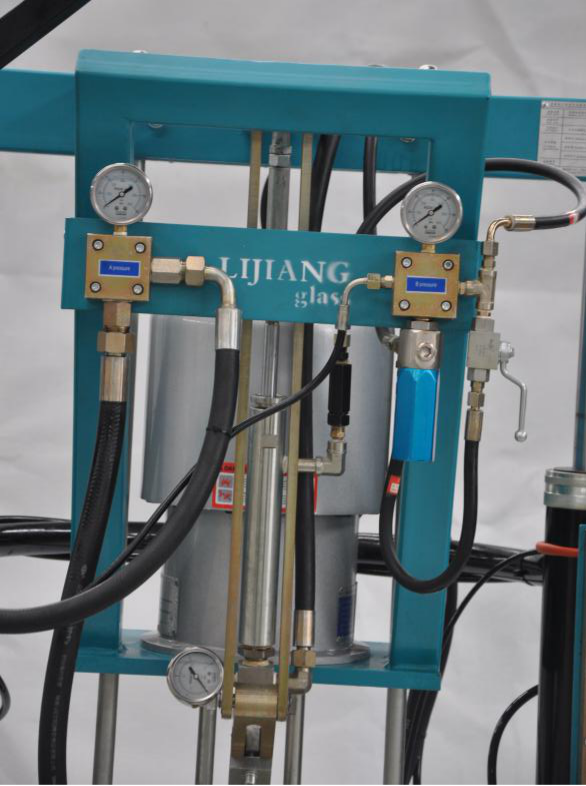 絶縁のガラス2つの部品の接着剤のコータの均一接着剤の出力完全なシール 1