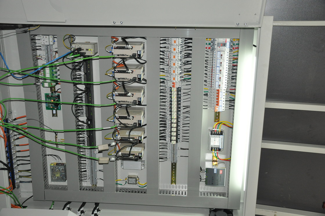 縦の絶縁のガラス生産ライン/絶縁のガラス シーリング ロボット8サーボ モーター