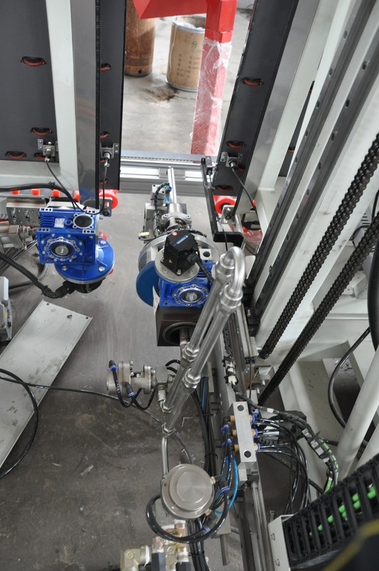 Szie最高のガラス2500*4500mm縦の絶縁のガラス機械/倍ガラス機械シーリング ロボット