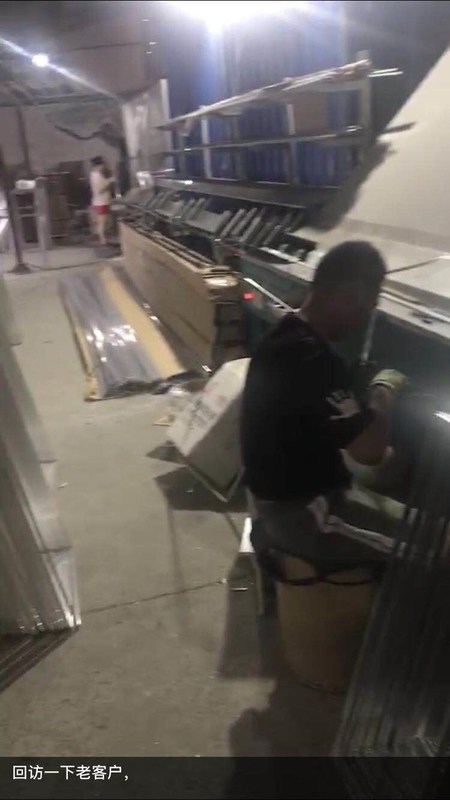 二重ガラス生産ラインのための自動ステンレス鋼のスペーサの曲がる機械