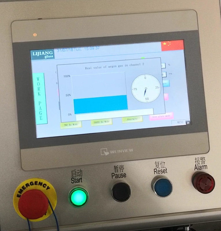 1.Vertical絶縁のガラス生産ラインLJBZ2535GはSIEMENSの制御システムを、保ちます安定した性能を採用します