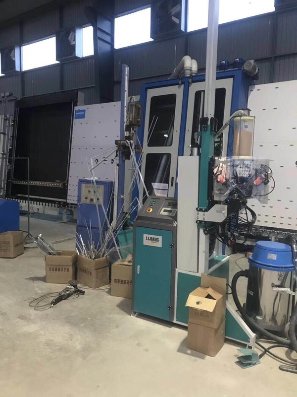 強力な絶縁のガラス生産ライン乾燥性がある充填機自動的にスペーサ フレームで